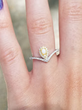 Load image into Gallery viewer, Indie Ring