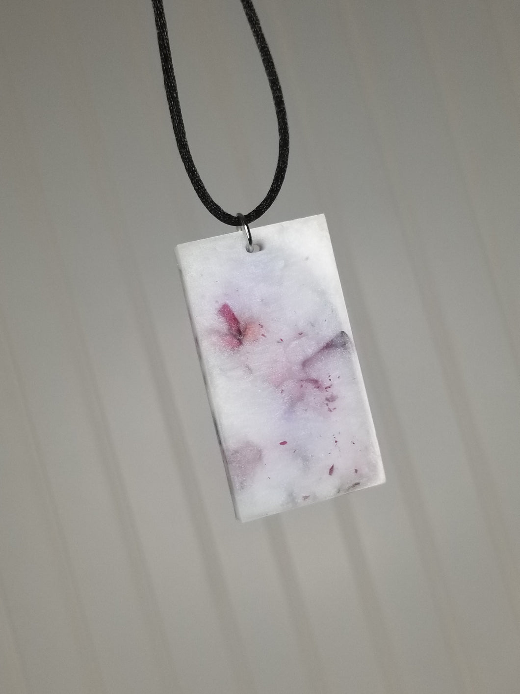 Renna Pendant Necklace