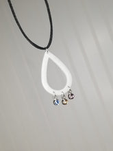 Load image into Gallery viewer, Olivia Pendant Necklace
